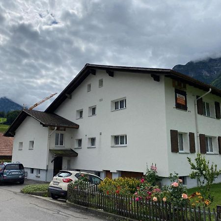 Spring Inn Apartments Meiringen Ngoại thất bức ảnh